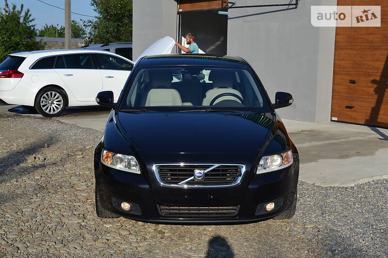 Універсал Volvo V50 2009 в Калуші