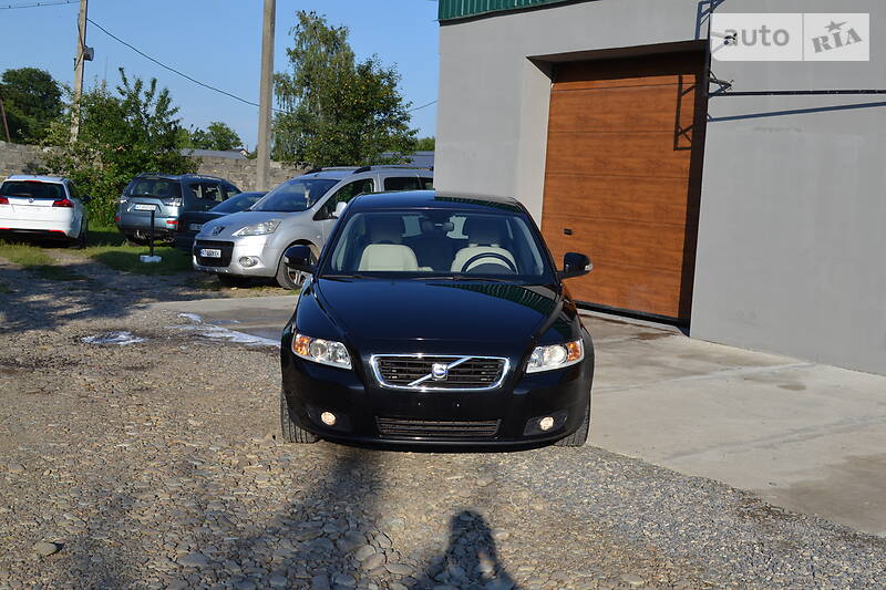 Універсал Volvo V50 2009 в Калуші