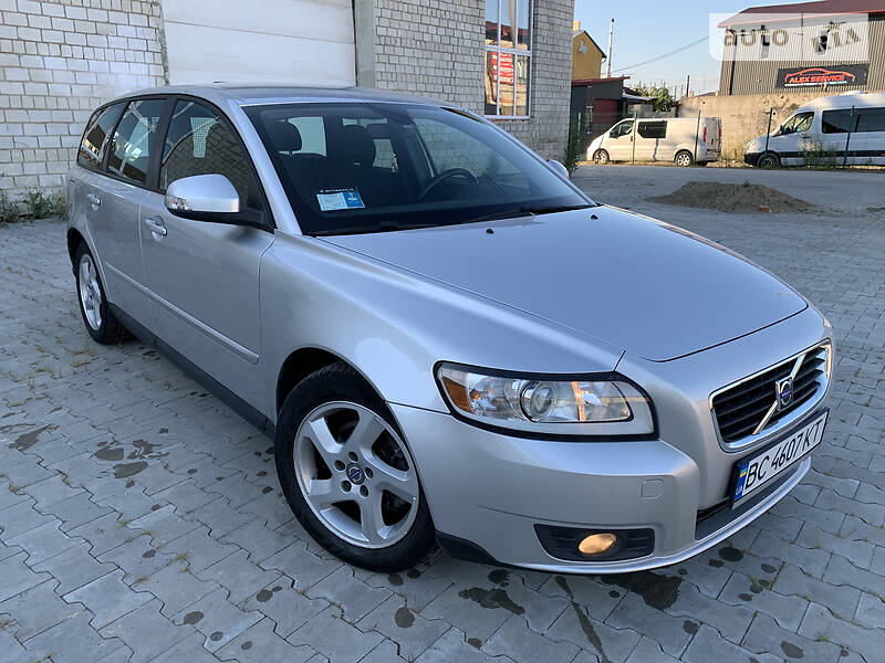 Універсал Volvo V50 2010 в Стрию