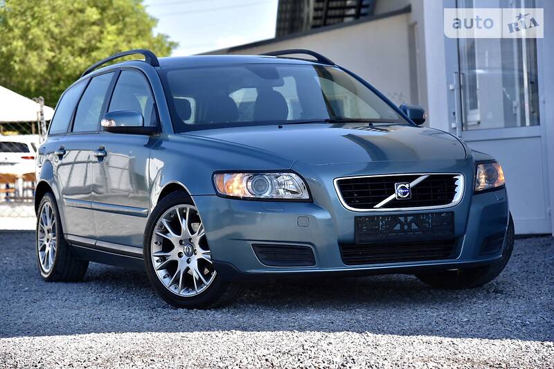 Універсал Volvo V50 2009 в Дрогобичі
