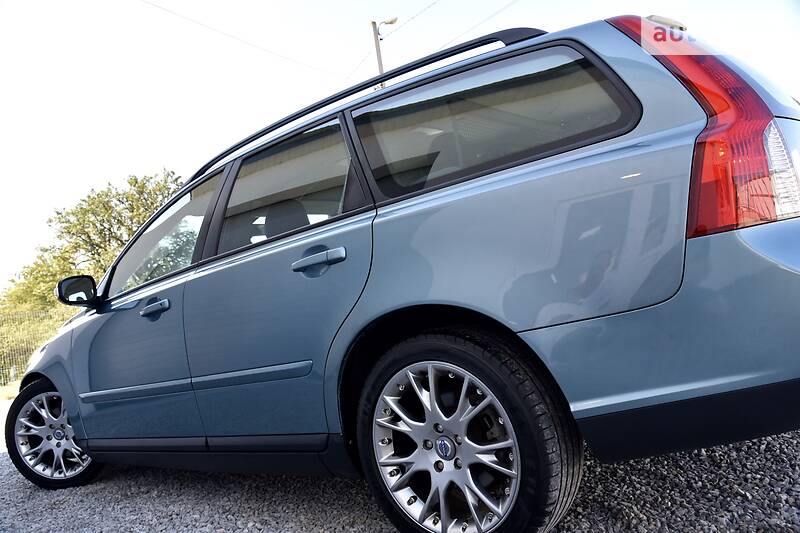 Універсал Volvo V50 2009 в Дрогобичі