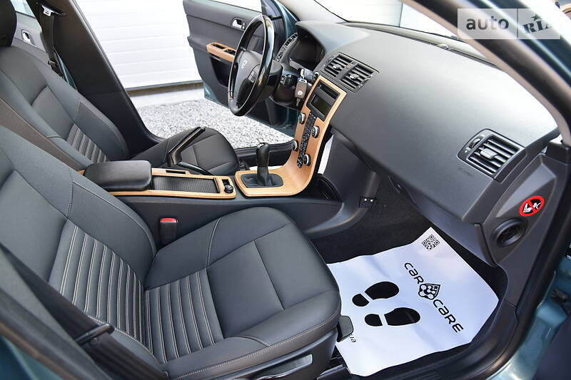 Універсал Volvo V50 2009 в Дрогобичі