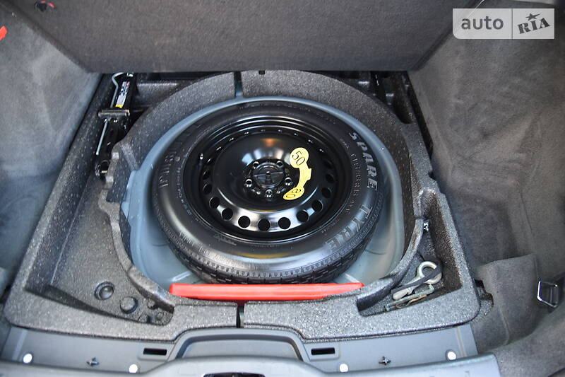 Універсал Volvo V50 2009 в Дрогобичі