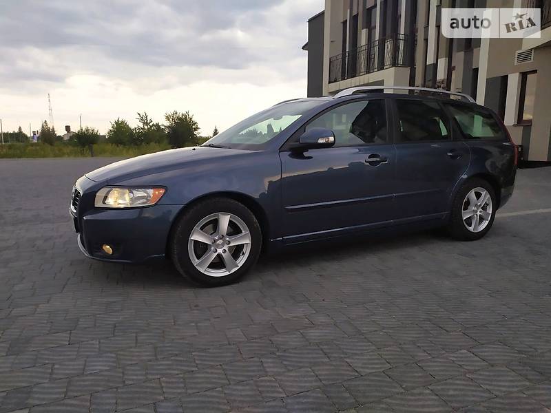 Універсал Volvo V50 2010 в Стрию