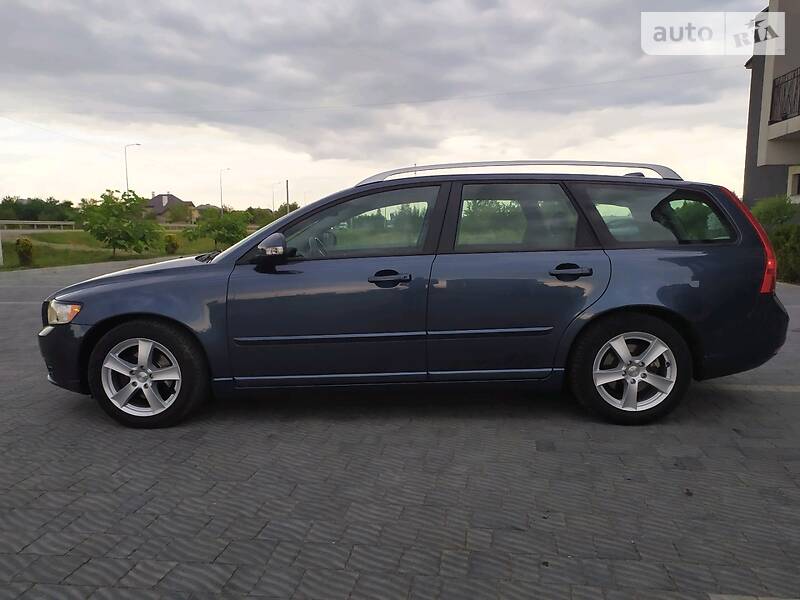Універсал Volvo V50 2010 в Стрию