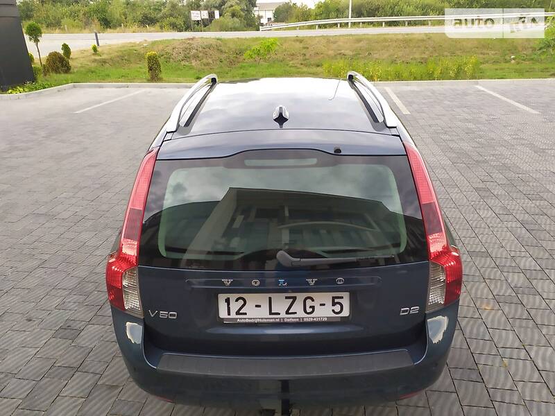 Універсал Volvo V50 2010 в Стрию