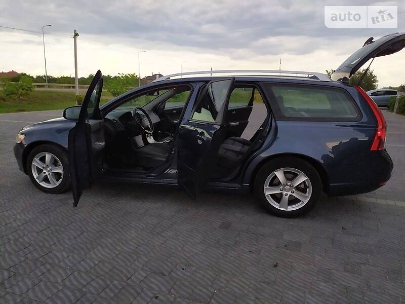 Універсал Volvo V50 2010 в Стрию