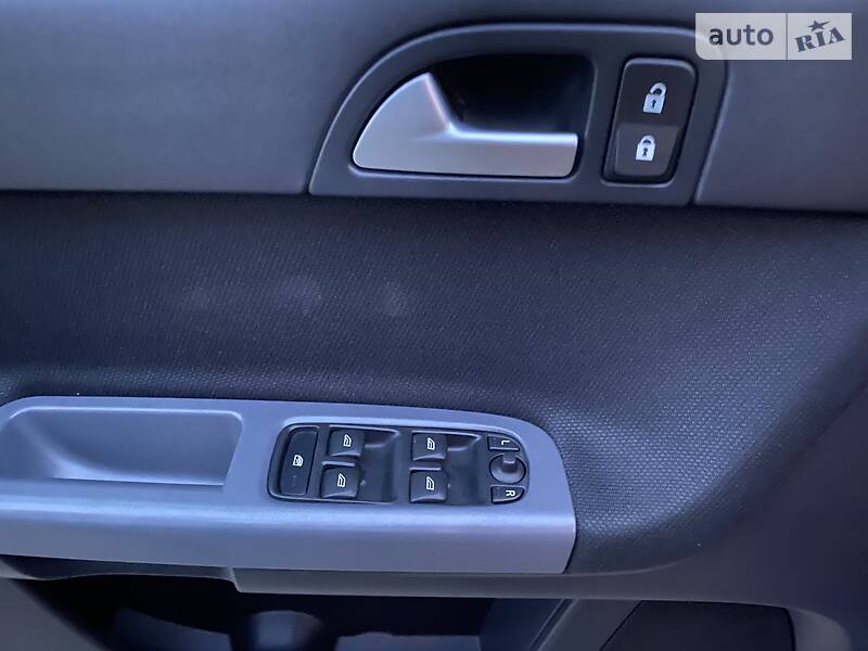 Універсал Volvo V50 2010 в Рівному фото 23 Універсал Volvo V50 2010 в Рівному