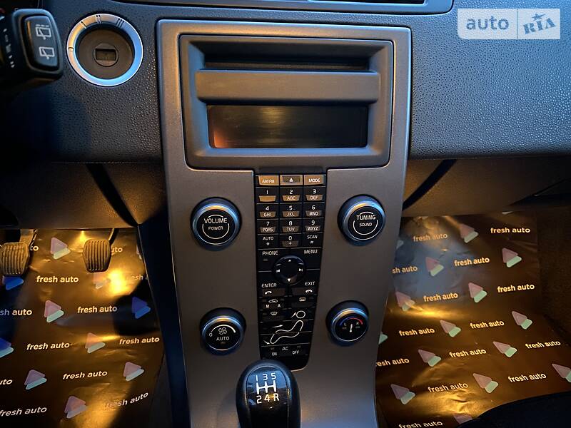 Універсал Volvo V50 2010 в Рівному фото 25 Універсал Volvo V50 2010 в Рівному