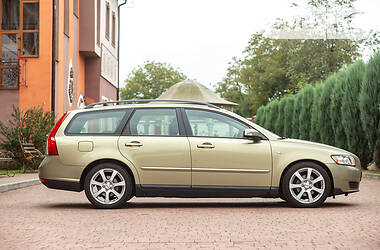 Універсал Volvo V50 2010 в 
