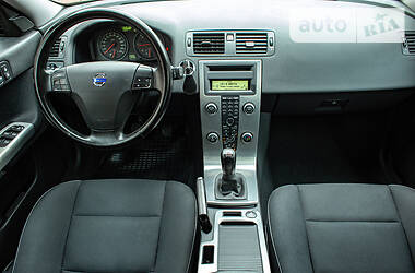 Універсал Volvo V50 2010 в 