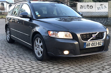 Универсал Volvo V50 2010 в Львове