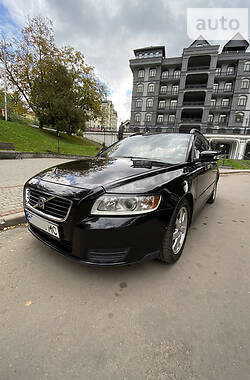 Универсал Volvo V50 2008 в Бориславе