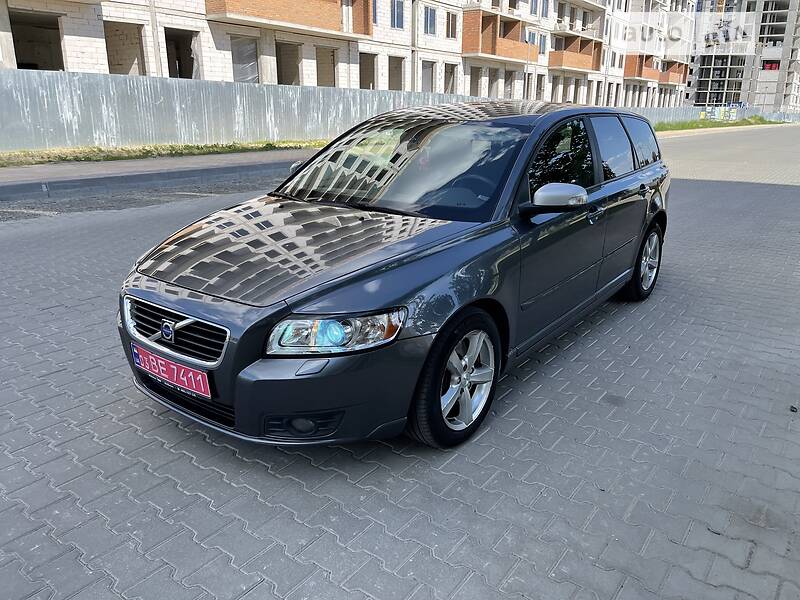 Универсал Volvo V50 2008 в Киеве