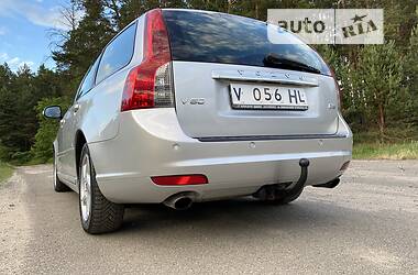 Універсал Volvo V50 2011 в Бучі