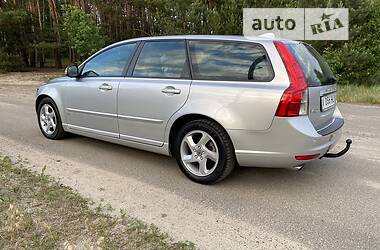 Універсал Volvo V50 2011 в Бучі