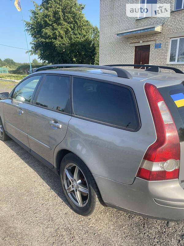 Volvo V50