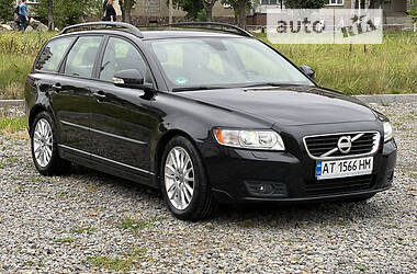 Універсал Volvo V50 2010 в Івано-Франківську