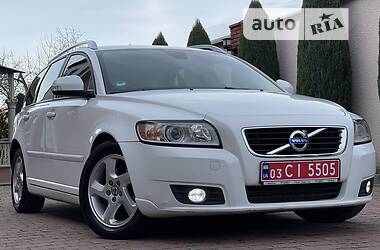 Универсал Volvo V50 2012 в 