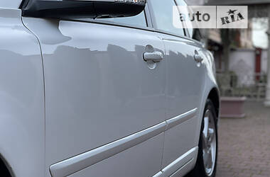 Универсал Volvo V50 2012 в 