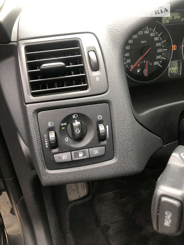 Універсал Volvo V50 2010 в Луцьку
