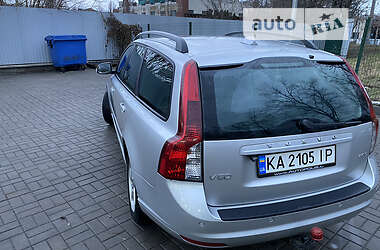 Універсал Volvo V50 2010 в Козятині