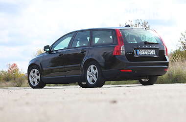 Универсал Volvo V50 2010 в Тернополе