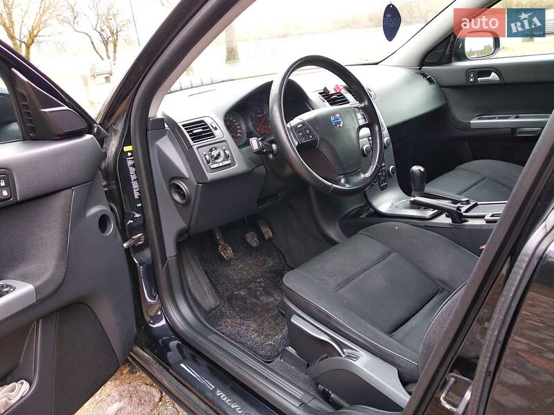 Универсал Volvo V50 2009 в Казанке