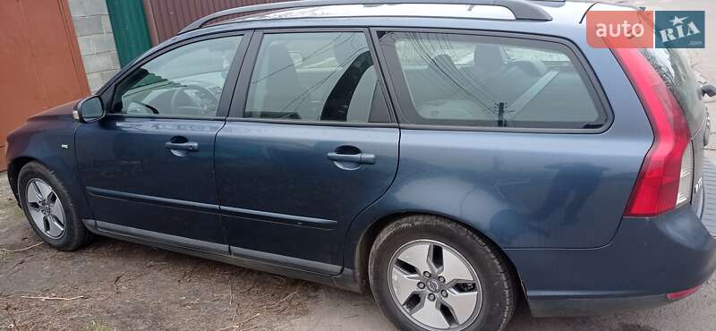Хэтчбек Volvo V50 2009 в Житомире