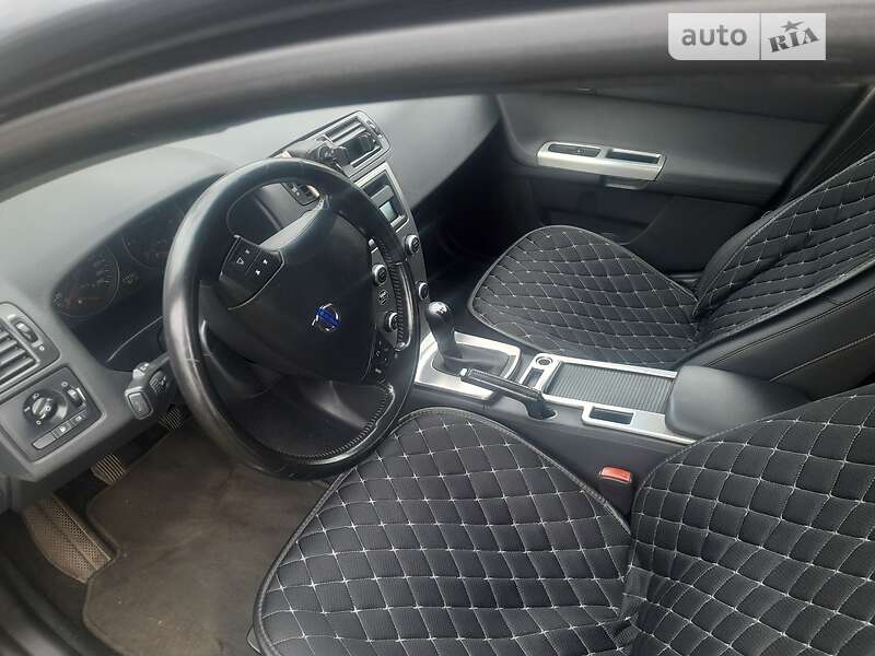 Универсал Volvo V50 2009 в Долинской фото 13 Универсал Volvo V50 2009 в Долинской