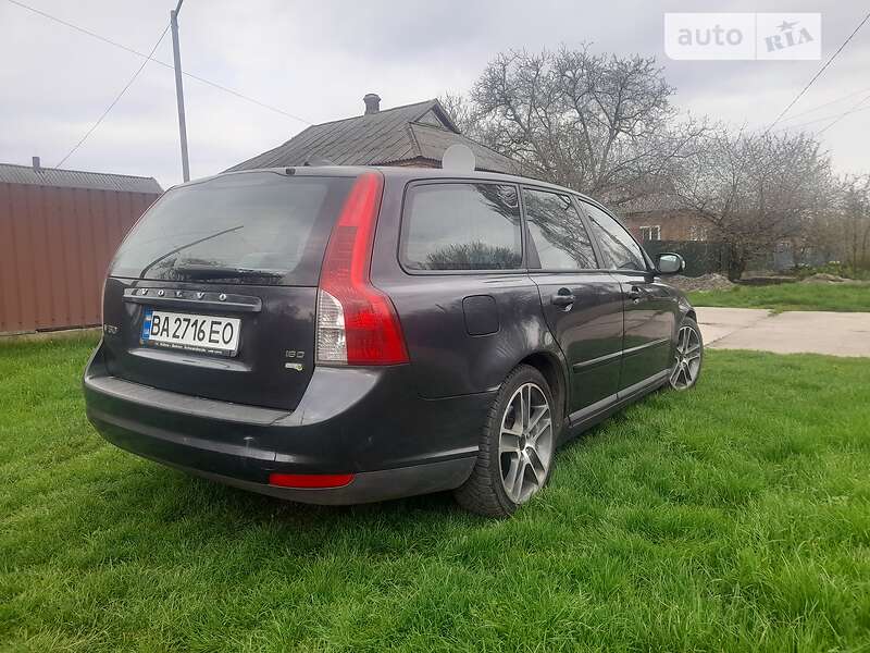 Универсал Volvo V50 2009 в Долинской фото 10 Универсал Volvo V50 2009 в Долинской