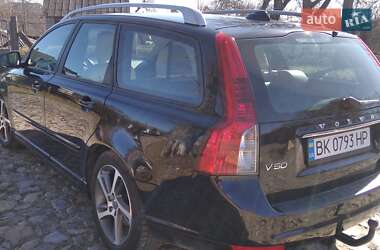 Универсал Volvo V50 2011 в Корце