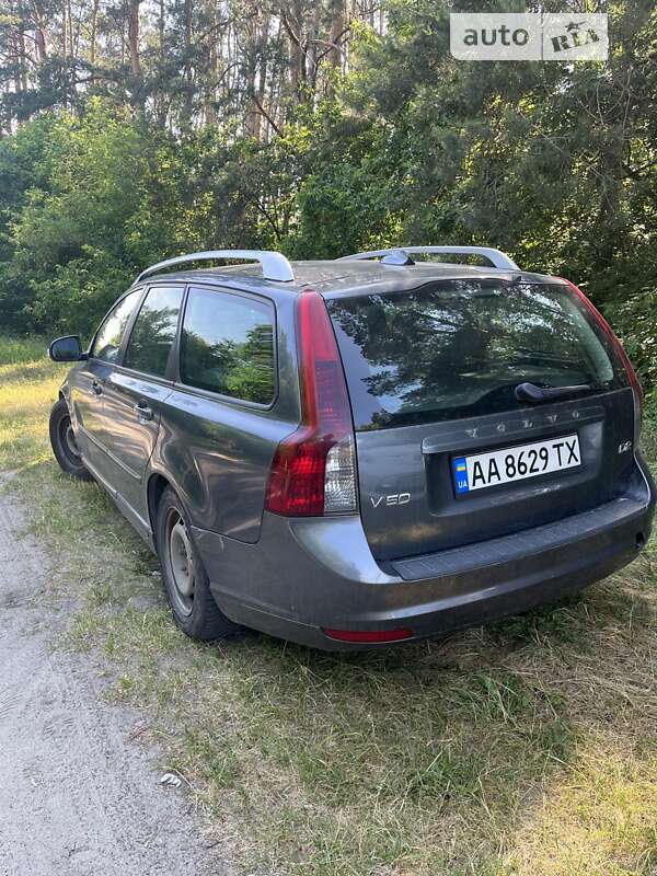 Универсал Volvo V50 2010 в Киеве