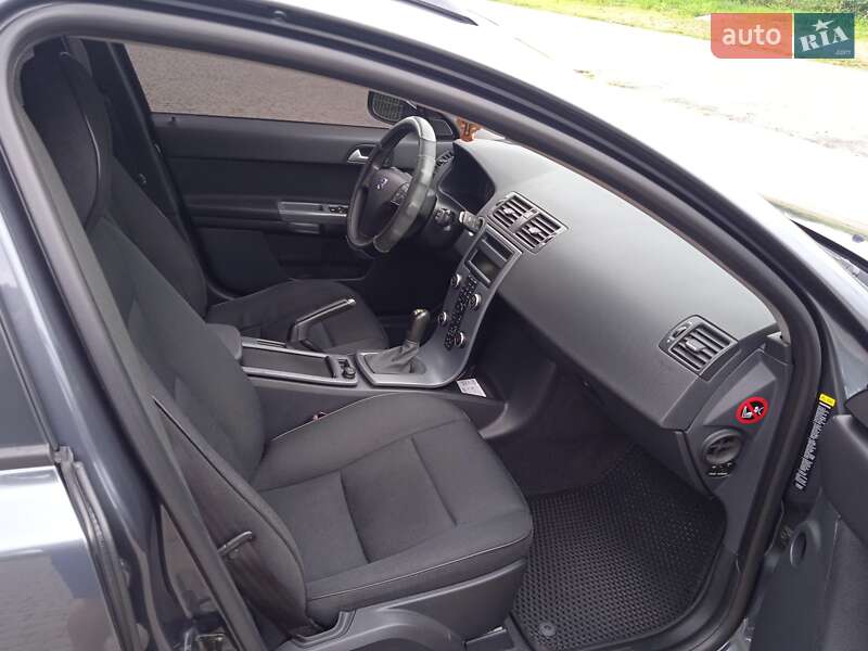 Універсал Volvo V50 2008 в Миколаєві