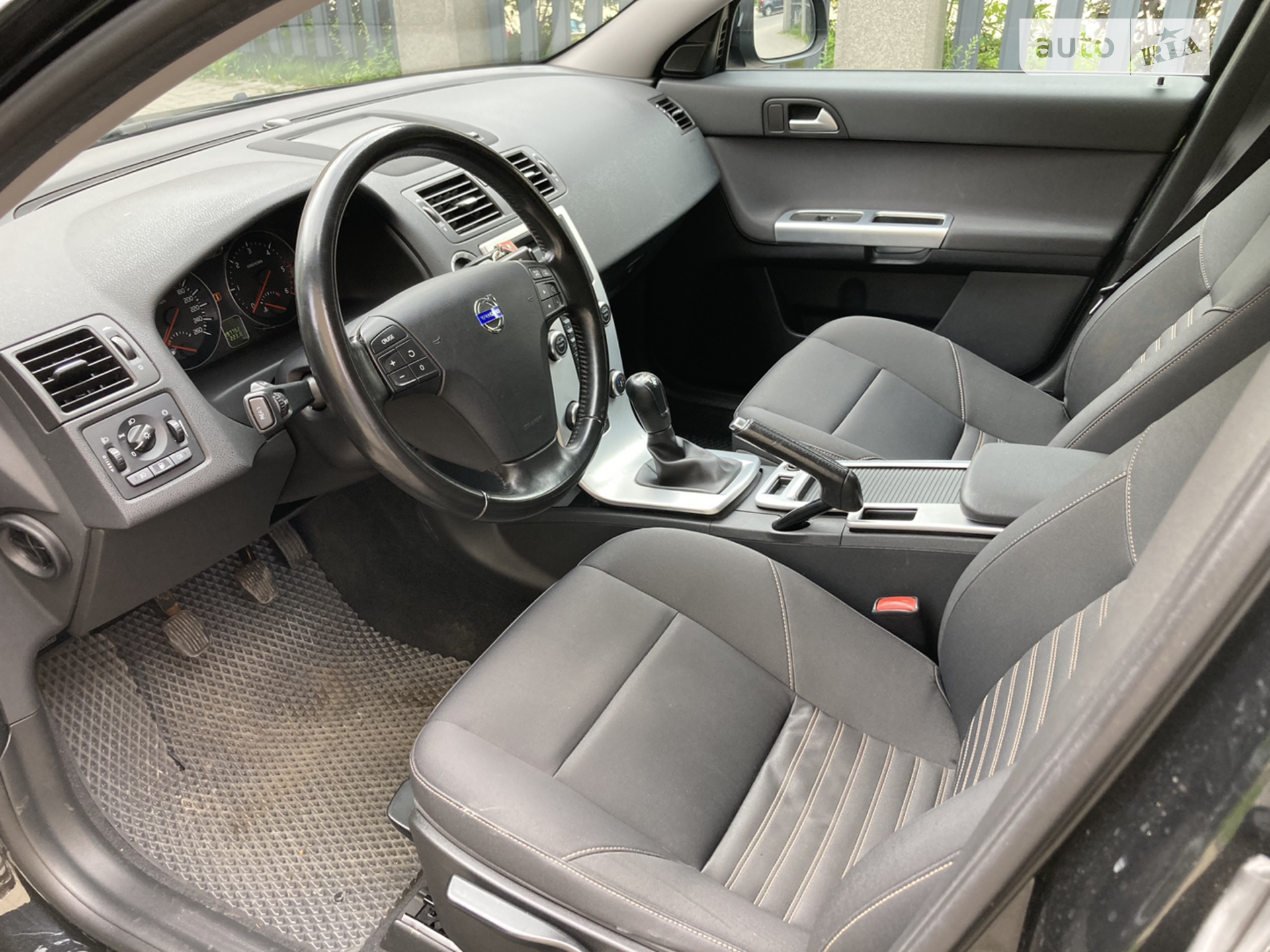 2010 Volvo V50 - мініатюра 21