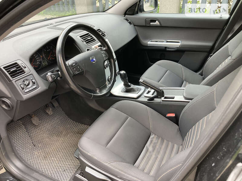 Универсал Volvo V50 2010 в Львове фото 21 Универсал Volvo V50 2010 в Львове