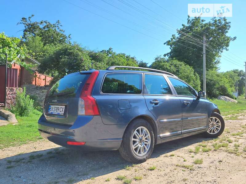 Универсал Volvo V50 2008 в Чемеровцах