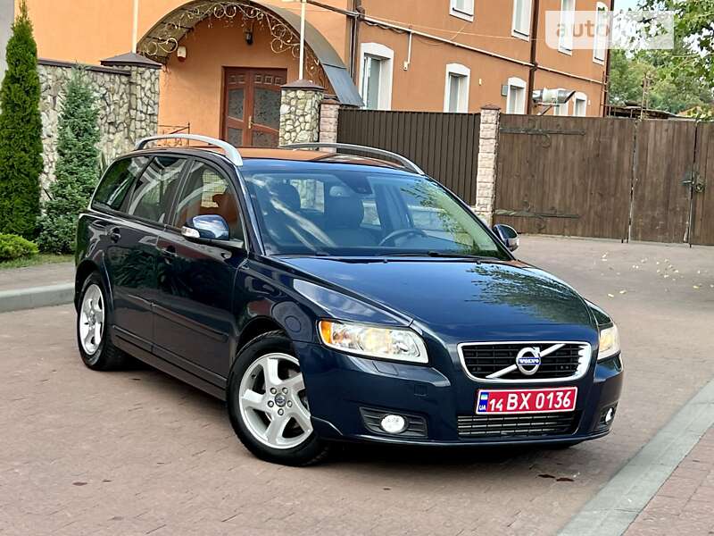 Універсал Volvo V50 2012 в Стрию