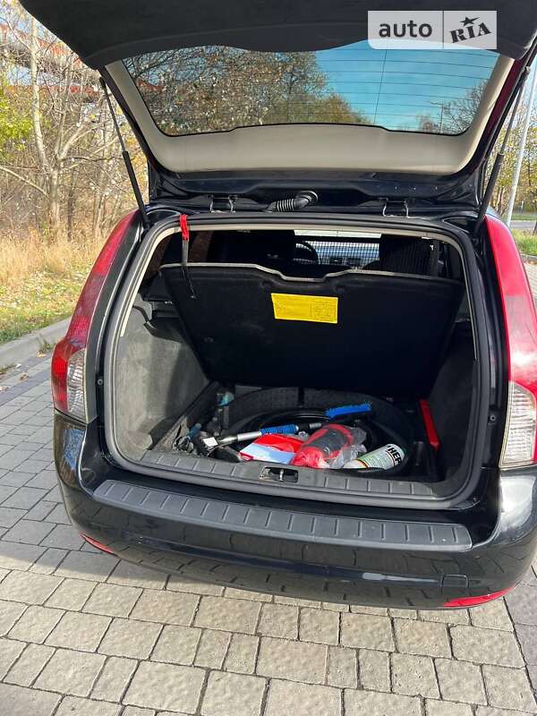 Универсал Volvo V50 2008 в Львове фото 21 Универсал Volvo V50 2008 в Львове