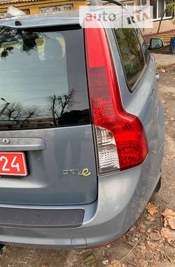 Универсал Volvo V50 2010 в Харькове