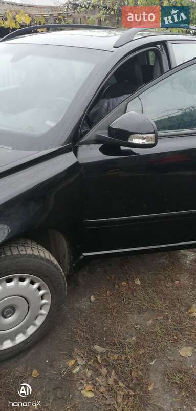 Volvo V50 2011