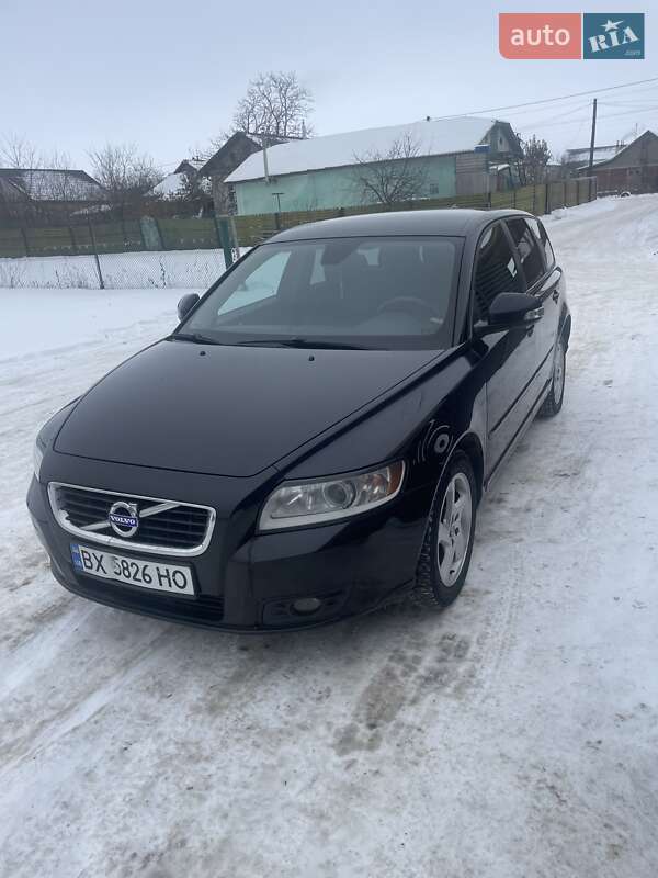 Універсал Volvo V50 2010 в Старокостянтинові