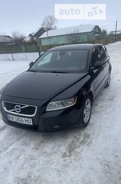 Универсал Volvo V50 2010 в Староконстантинове