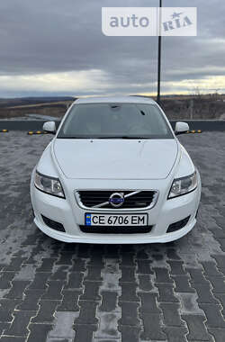 Універсал Volvo V50 2010 в Чернівцях