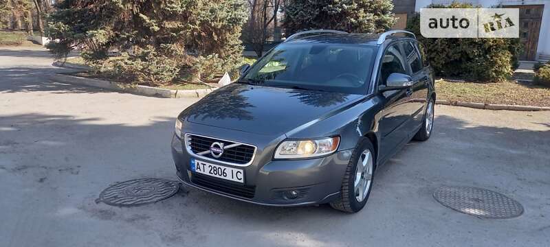 Volvo V50 2010