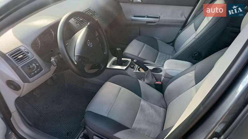 Універсал Volvo V50 2006 в Прилуках