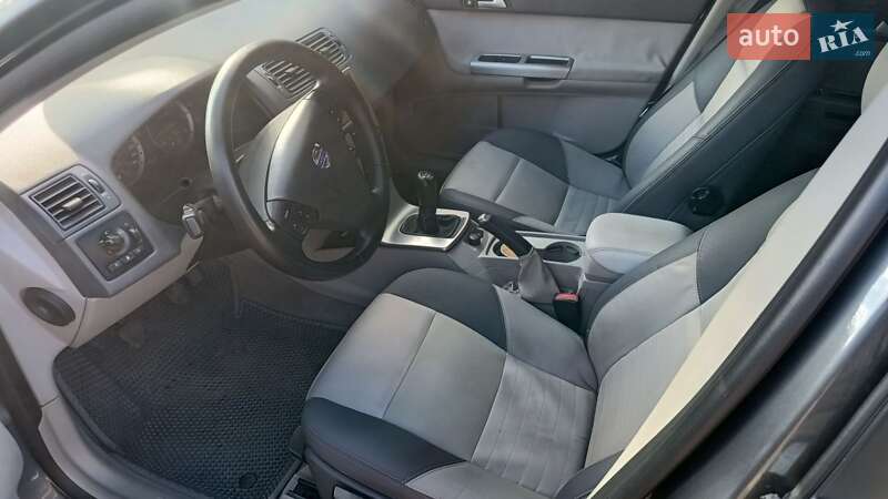 Универсал Volvo V50 2006 в Прилуках