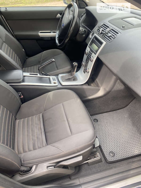 Универсал Volvo V50 2011 в Овруче