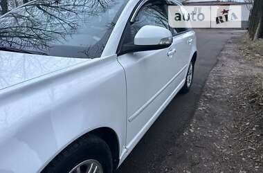 Универсал Volvo V50 2011 в Черняхове