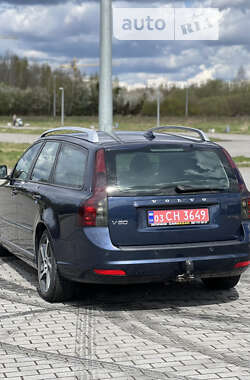 Универсал Volvo V50 2011 в Львове